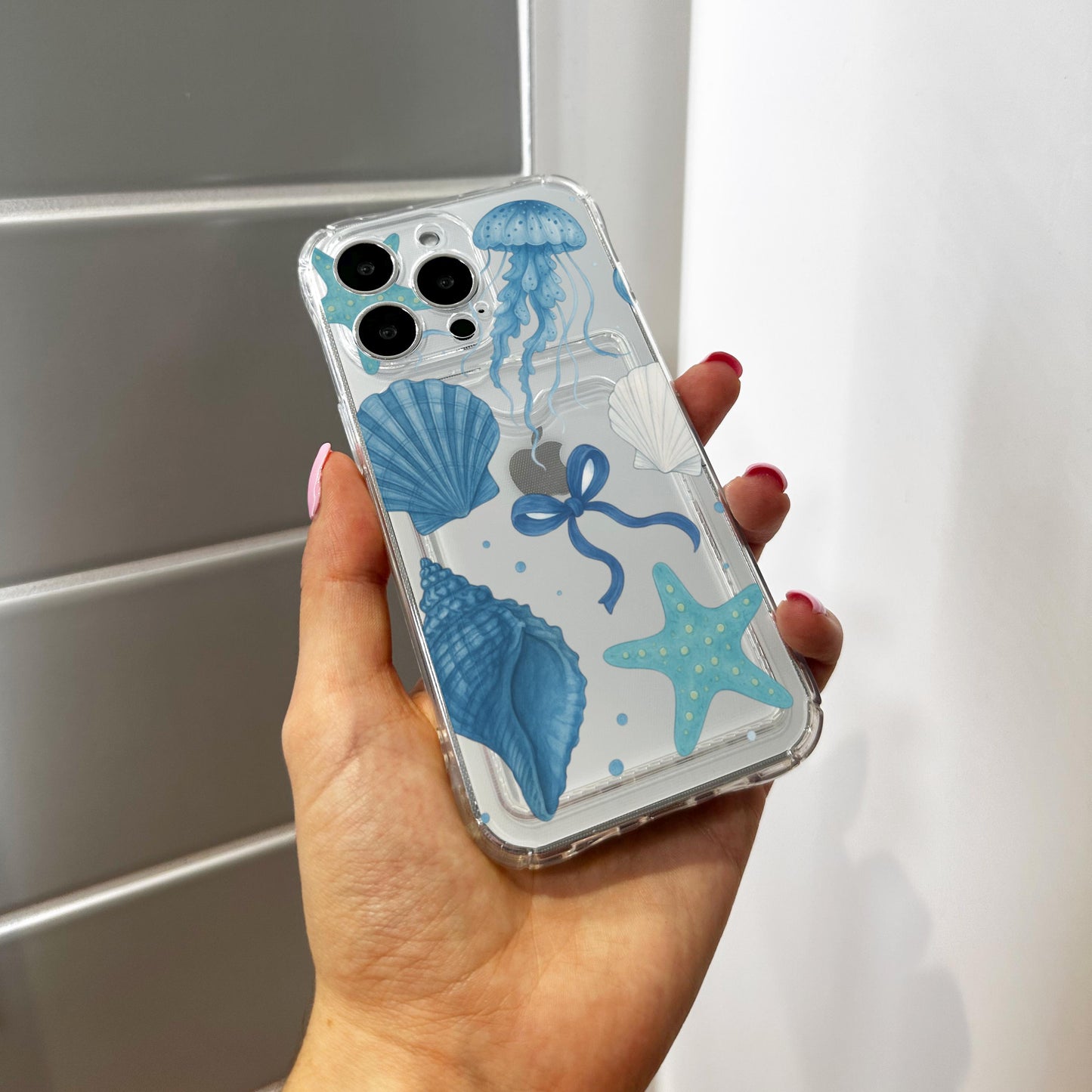 Shell Jelly Fish Case