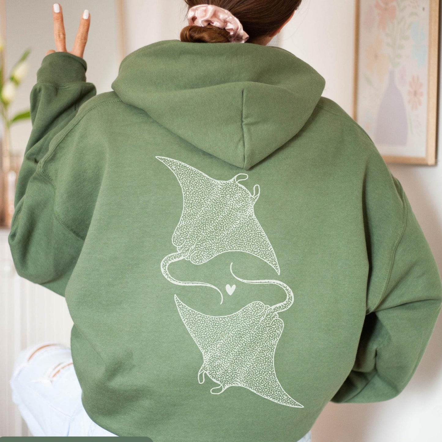 Beachy Manta Hoodie