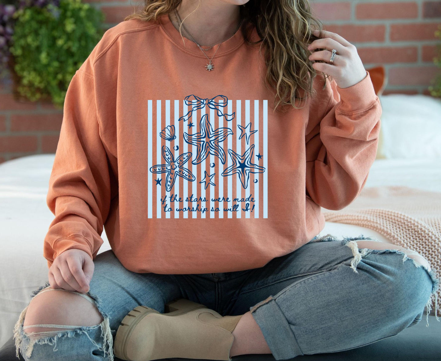 Coquette Bow Starfish Sweatshirt