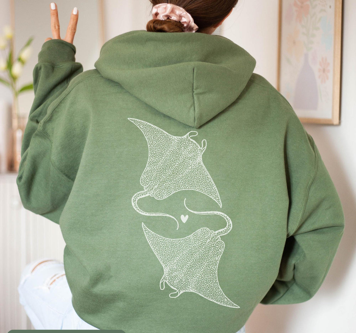 Beachy Manta Hoodie V2